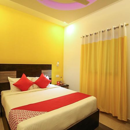 Oyo 10152 Rail View Residency Hotel Alappuzha Luaran gambar