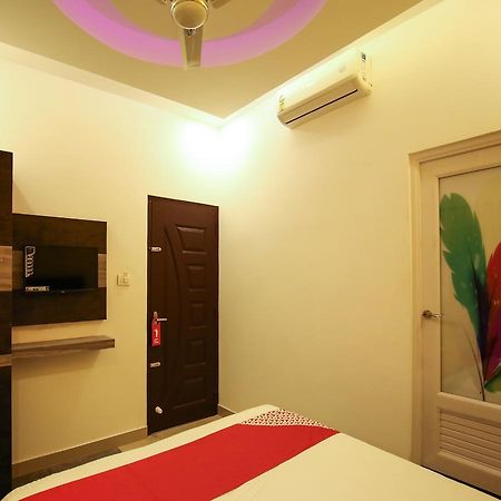 Oyo 10152 Rail View Residency Hotel Alappuzha Luaran gambar