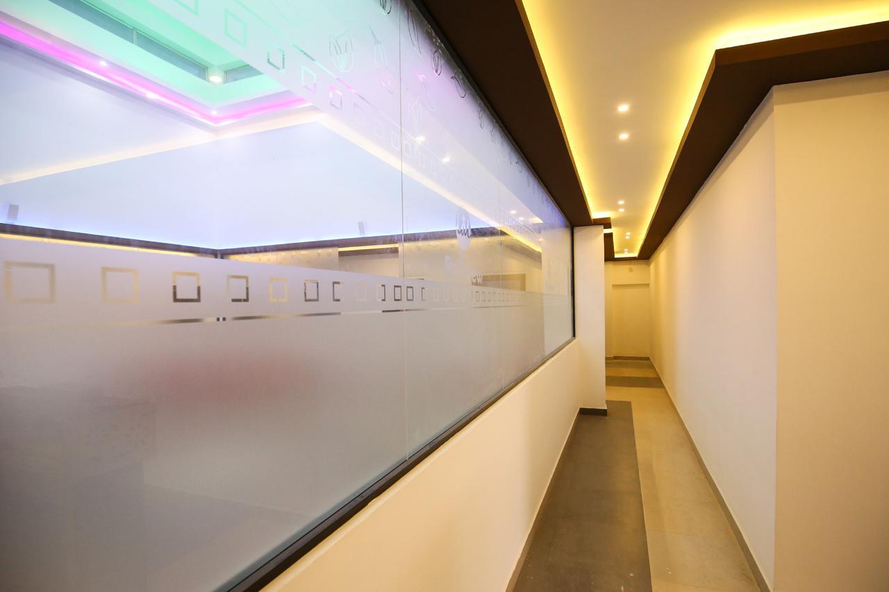 Oyo 10152 Rail View Residency Hotel Alappuzha Luaran gambar