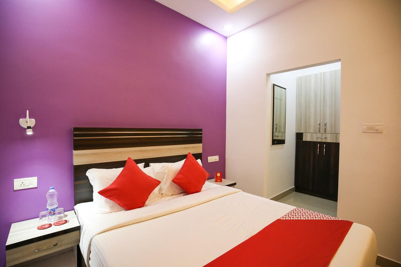 Oyo 10152 Rail View Residency Hotel Alappuzha Luaran gambar