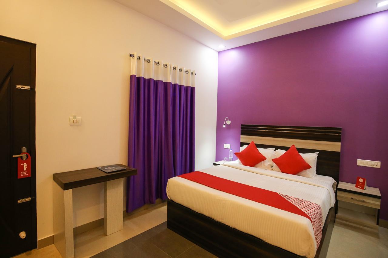 Oyo 10152 Rail View Residency Hotel Alappuzha Luaran gambar