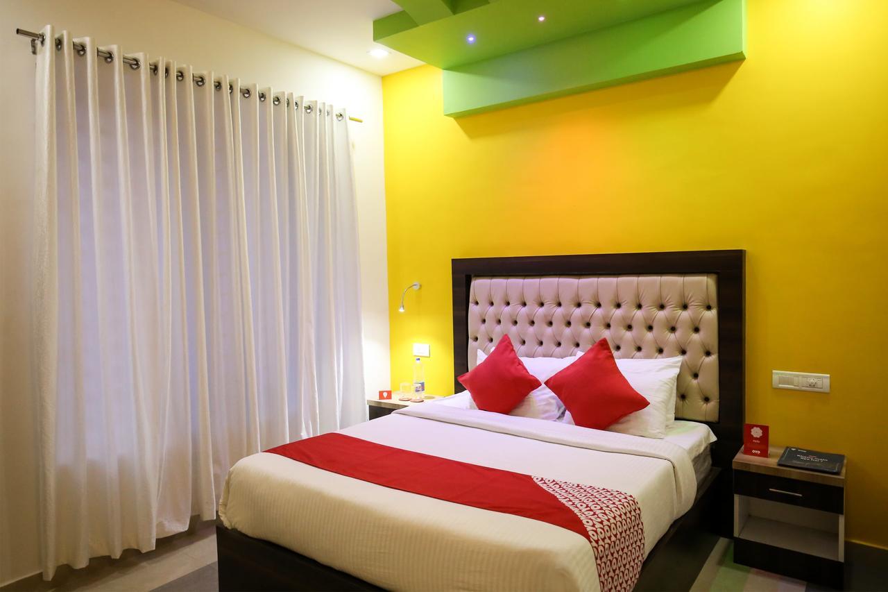 Oyo 10152 Rail View Residency Hotel Alappuzha Luaran gambar