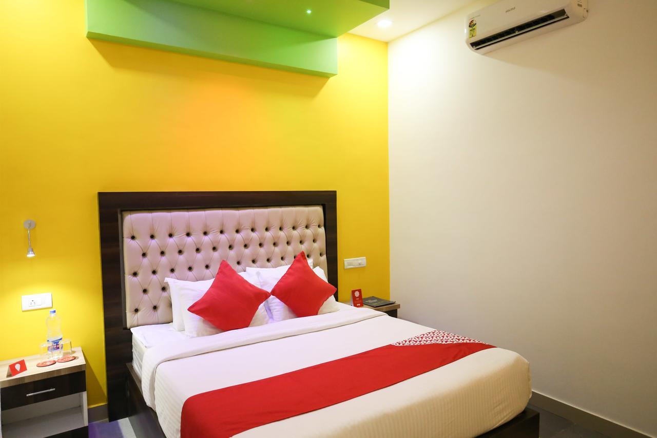 Oyo 10152 Rail View Residency Hotel Alappuzha Luaran gambar